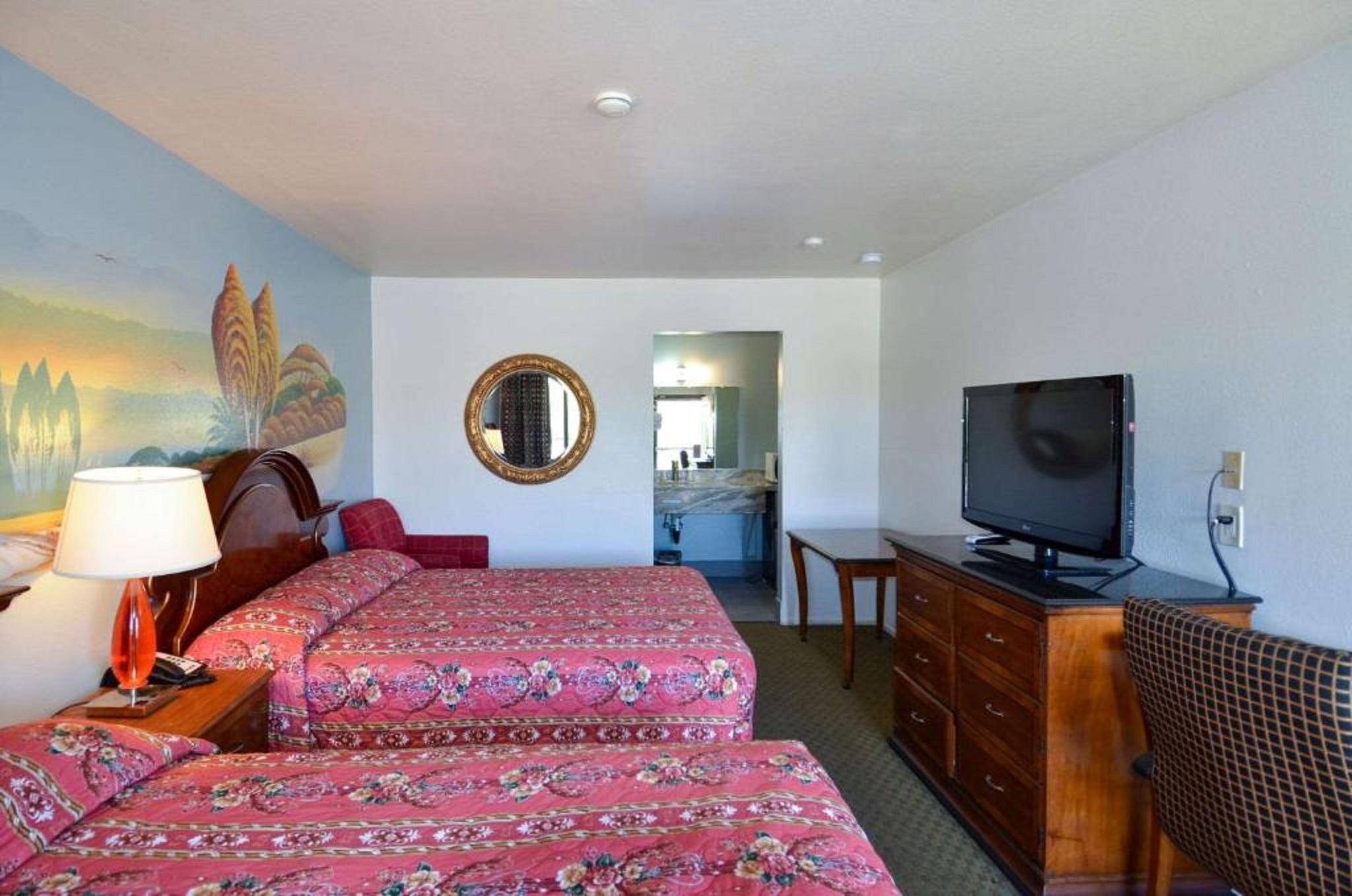Beyond Stay Hotel Victorville Downtown Exterior photo